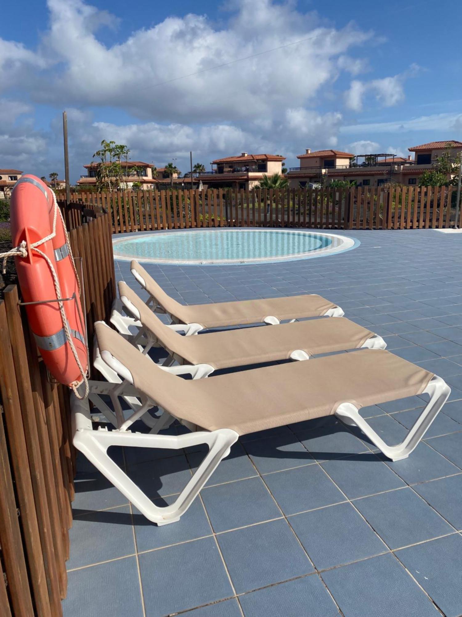 דירות לאחארס El Hierro House מראה חיצוני תמונה